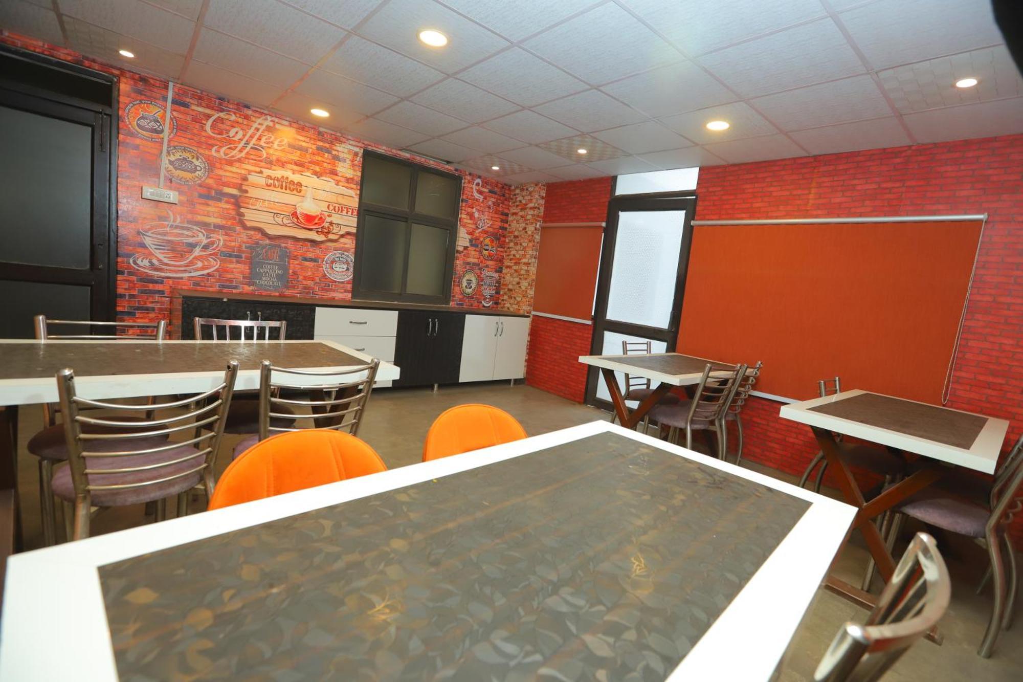 Hotel Almora Inn - Near By Delhi International Airport - With Free Airport Pickup And Drop New Delhi Extérieur photo