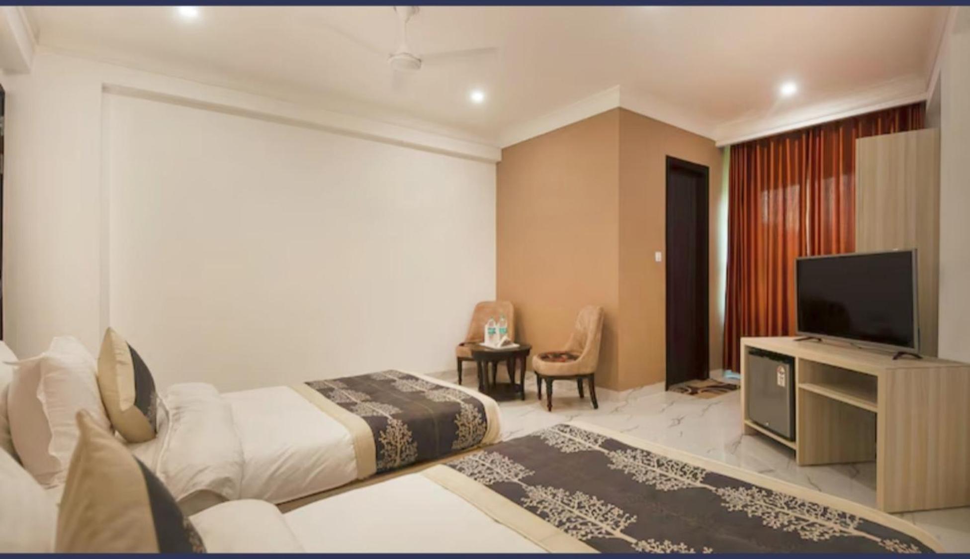 Hotel Almora Inn - Near By Delhi International Airport - With Free Airport Pickup And Drop New Delhi Extérieur photo