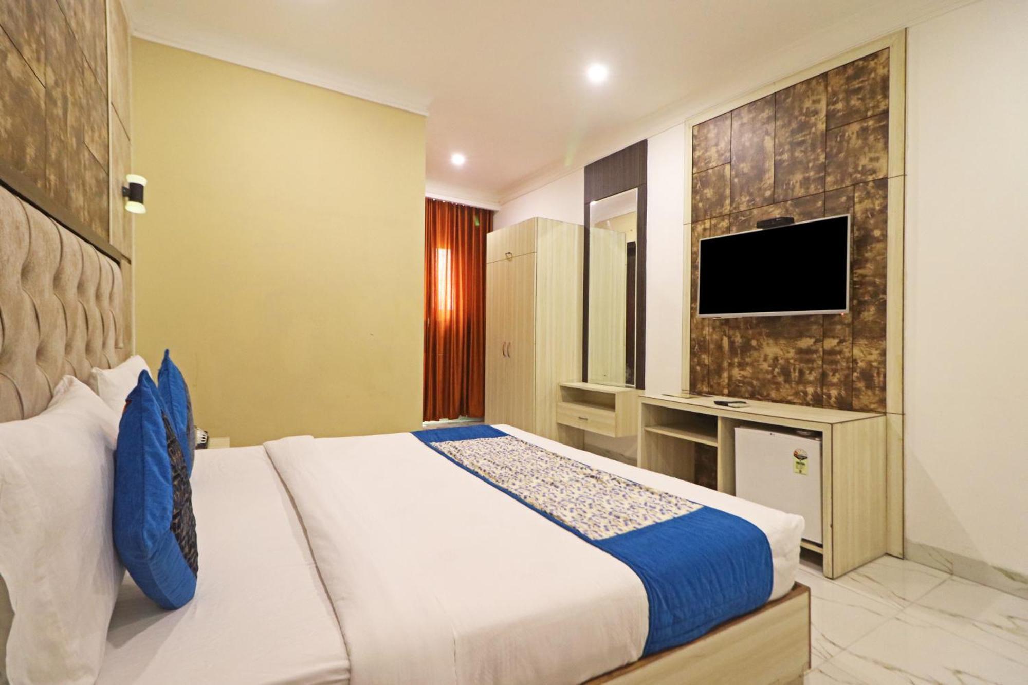 Hotel Almora Inn - Near By Delhi International Airport - With Free Airport Pickup And Drop New Delhi Extérieur photo
