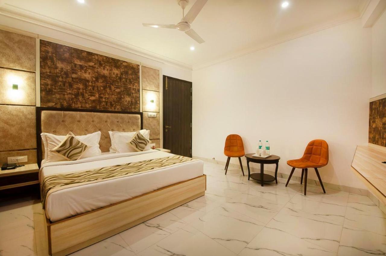 Hotel Almora Inn - Near By Delhi International Airport - With Free Airport Pickup And Drop New Delhi Extérieur photo