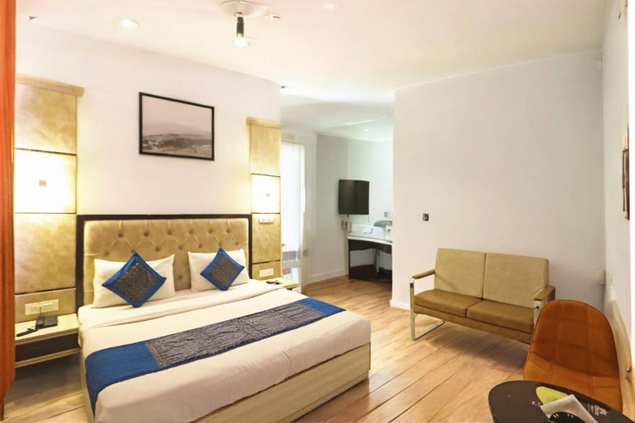 Hotel Almora Inn - Near By Delhi International Airport - With Free Airport Pickup And Drop New Delhi Extérieur photo
