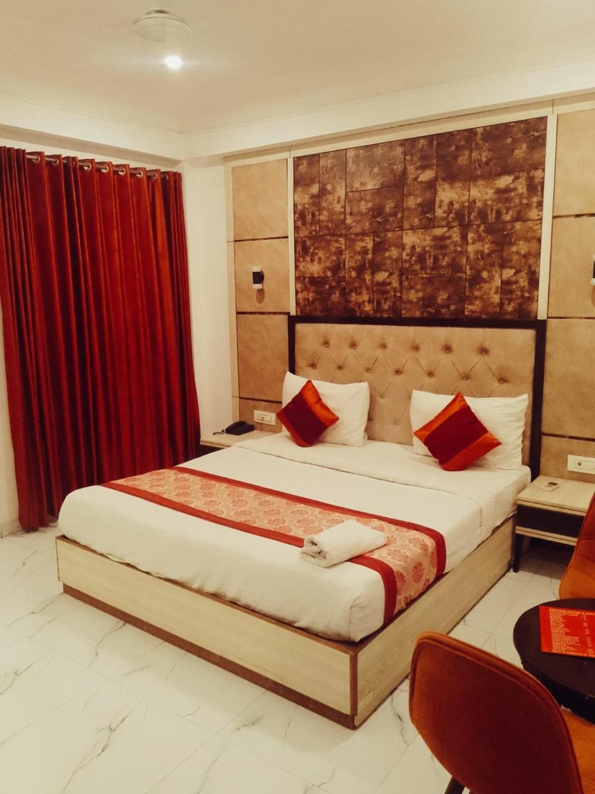 Hotel Almora Inn - Near By Delhi International Airport - With Free Airport Pickup And Drop New Delhi Extérieur photo