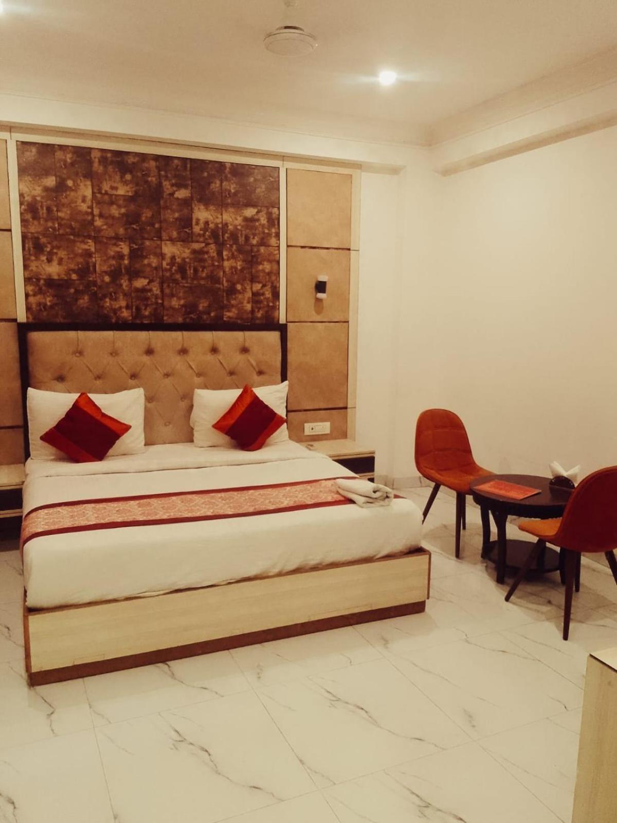 Hotel Almora Inn - Near By Delhi International Airport - With Free Airport Pickup And Drop New Delhi Extérieur photo